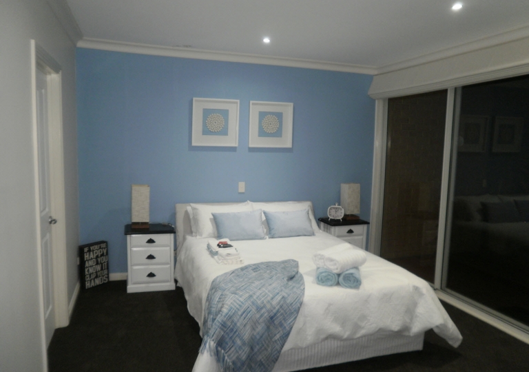 Bedrooms & Bathrooms